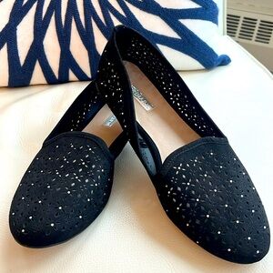 Black with small glass sequins. Size 9. Never worn.